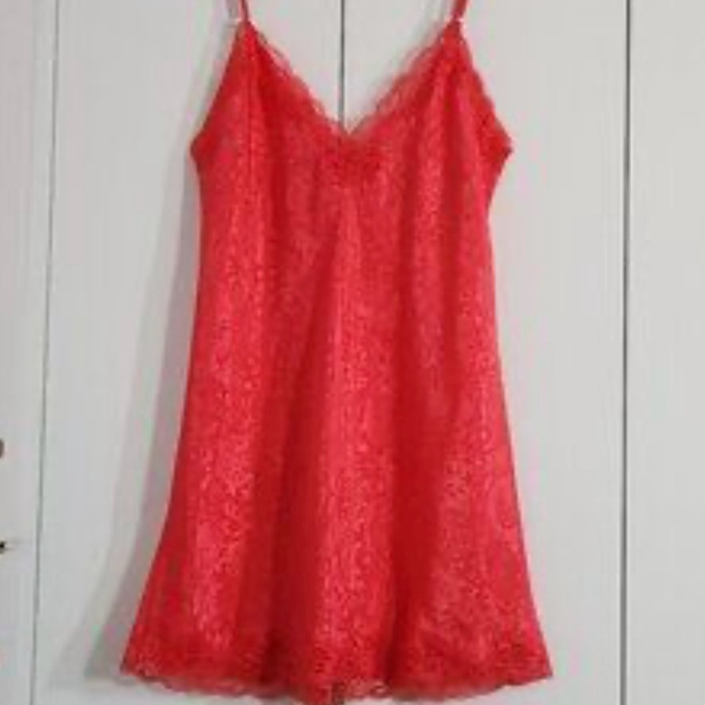 VTG Victoria’s Secret Coral Chemise Size P Lace Trim Coquette Lounge Romantic